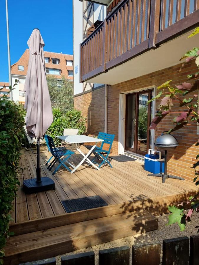Appartement Villers Sur Mer Esterno foto